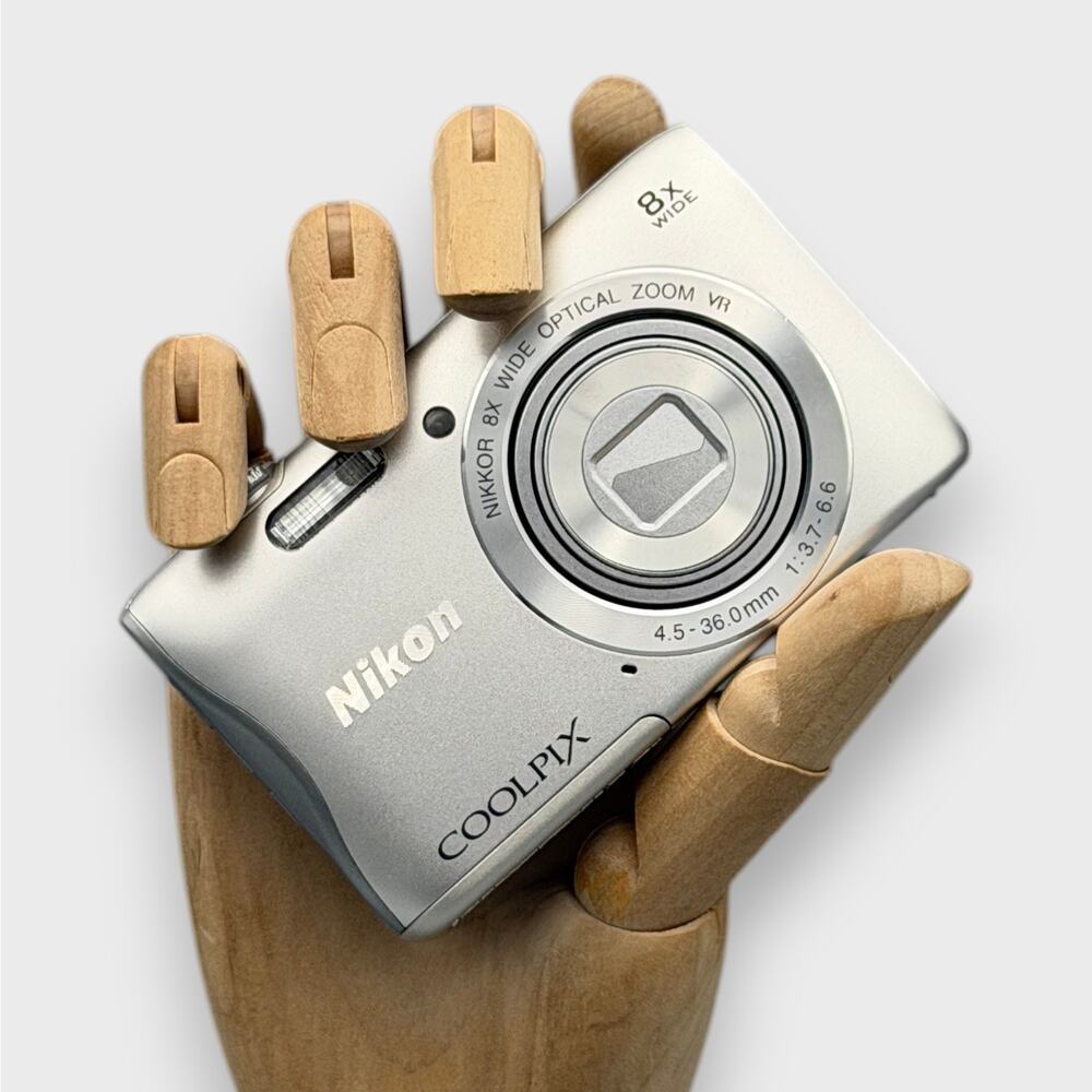 Nikon Coolpix S3700 Digital Camera | 20.1MP | Silver